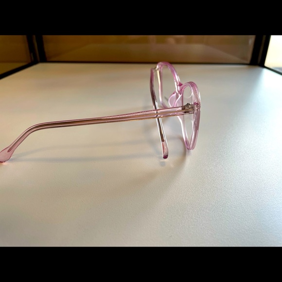 Pink eye glasses - Picture 2 of 2